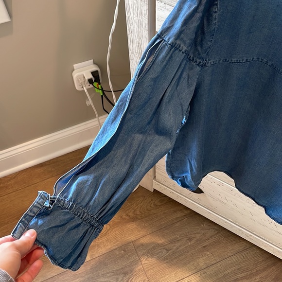 Banana Republic Jean Top - Picture 2 of 7